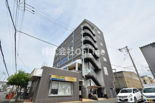 FIELDの物件外観写真