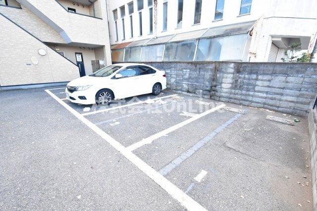 アンプルールフェール寿の物件外観写真