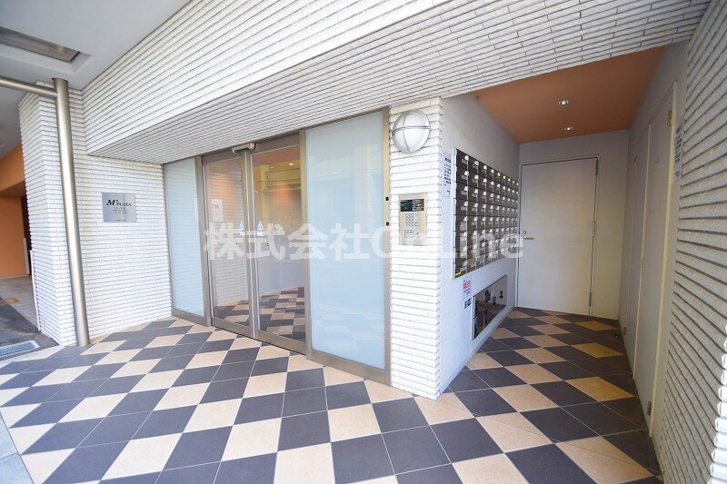 Mプラザ小阪駅前の物件外観写真