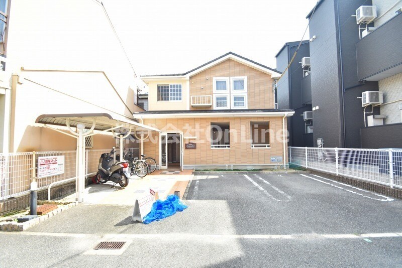 パーシモンウエストの物件外観写真