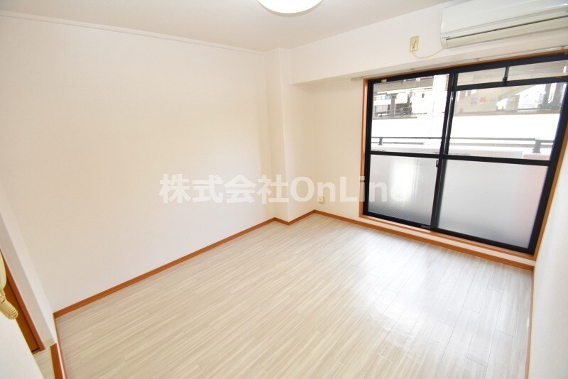 ブルグリンコート布施駅前の物件内観写真