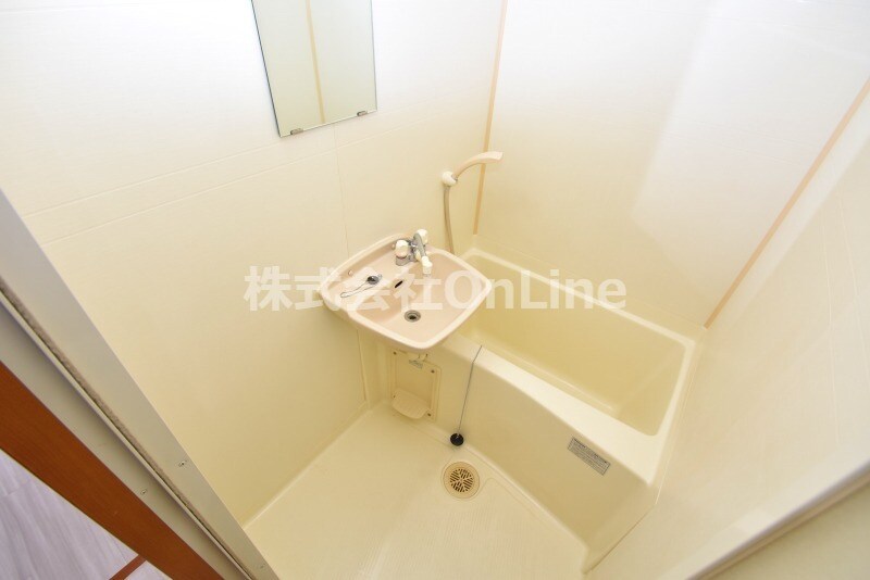 ブルグリンコート布施駅前の物件内観写真