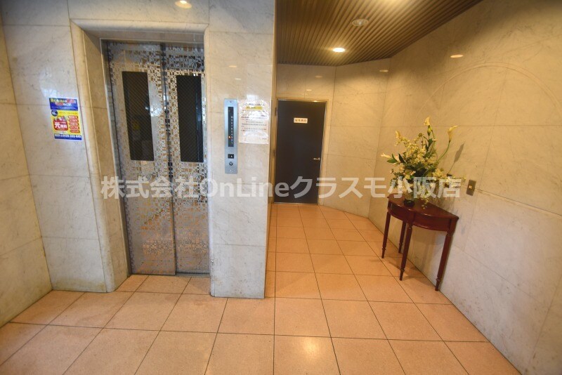 ノアーズアーク長田21の物件外観写真