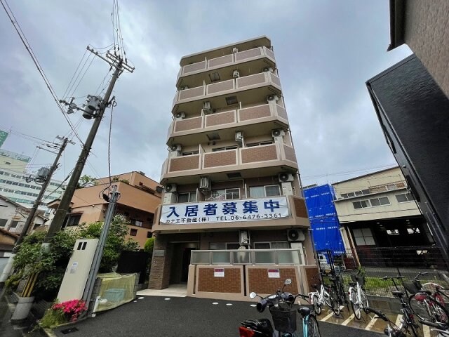 ヴェルドミール小阪の物件外観写真