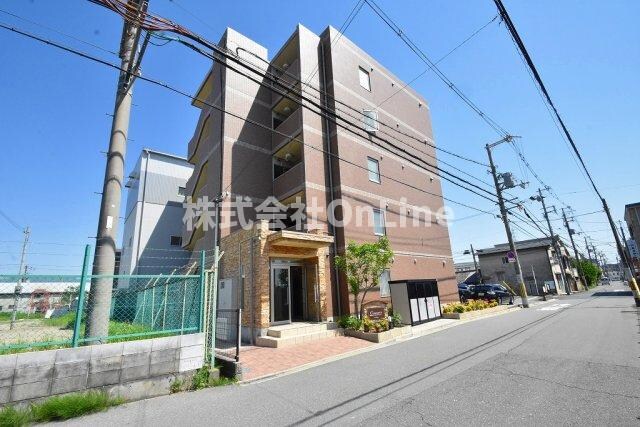 コーナーズ・ビルディングの物件外観写真