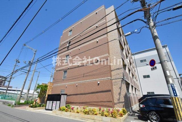 コーナーズ・ビルディングの物件外観写真