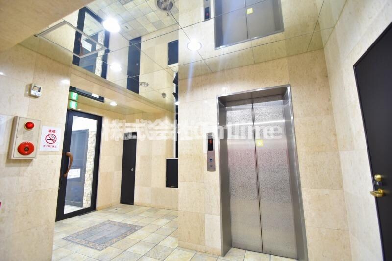 ブルグリンコート布施駅前の物件外観写真