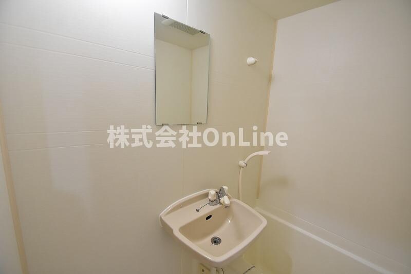 ブルグリンコート布施駅前の物件内観写真