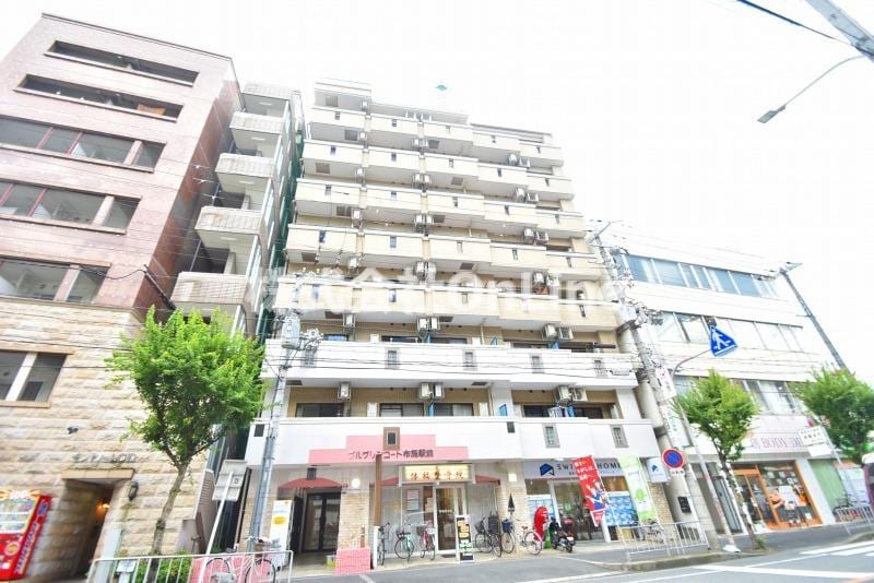 ブルグリンコート布施駅前の物件外観写真