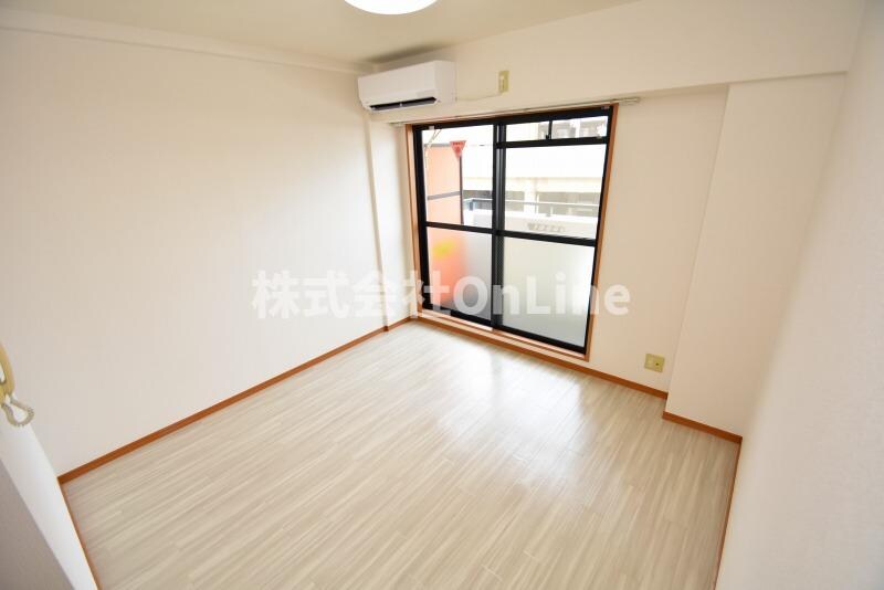 ブルグリンコート布施駅前の物件内観写真