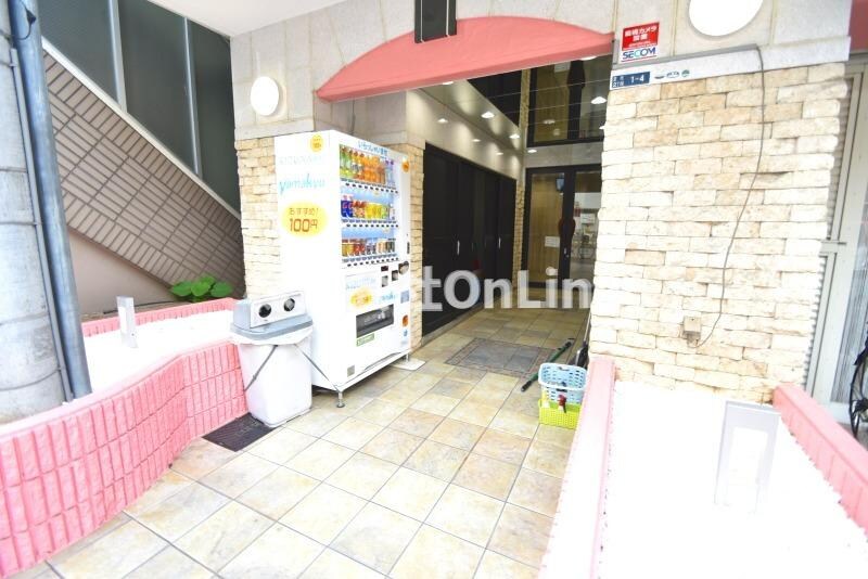 ブルグリンコート布施駅前の物件外観写真