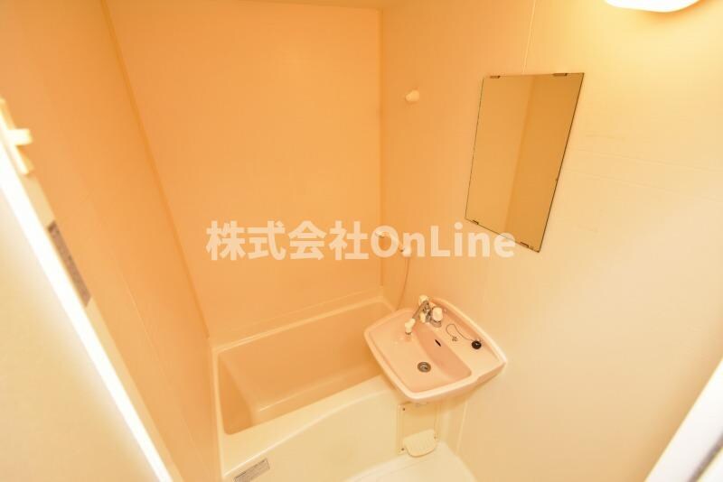 ブルグリンコート布施駅前の物件内観写真