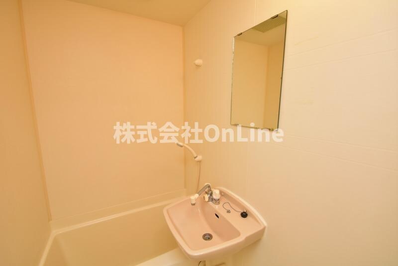 ブルグリンコート布施駅前の物件内観写真