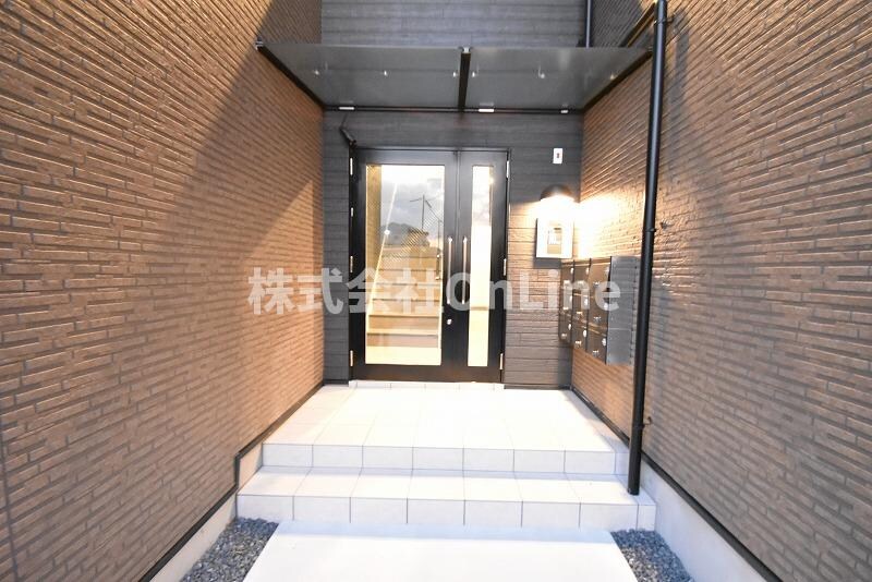 セレニティ荒本B棟の物件外観写真