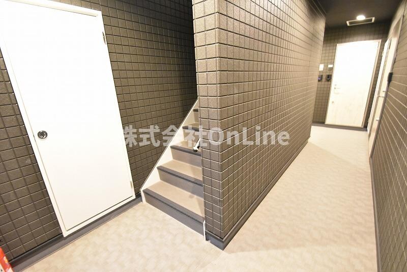 セレニティ荒本B棟の物件外観写真