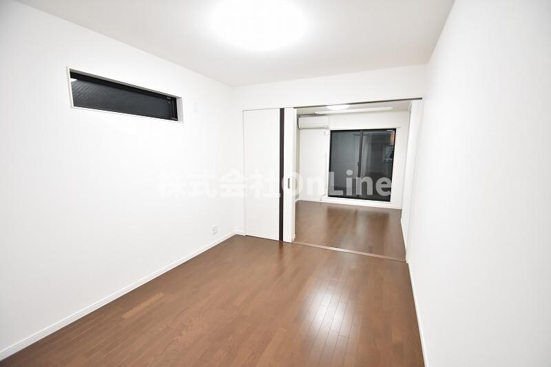 セレニティ荒本B棟の物件内観写真