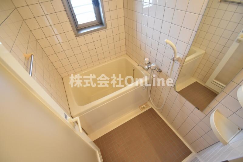 ミフネセントラルベア荒本の物件内観写真