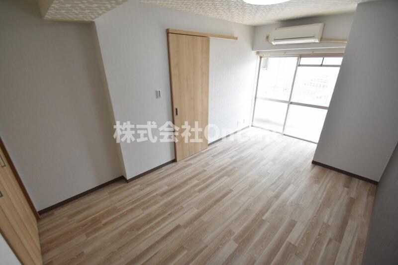 新栄プロパティー東大阪Ⅰの物件内観写真