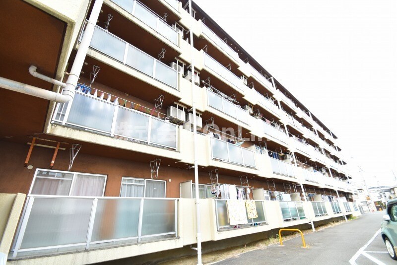 花園マンション巽の物件外観写真