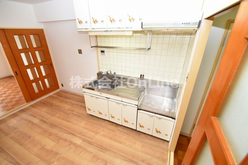 花園マンション巽の物件内観写真