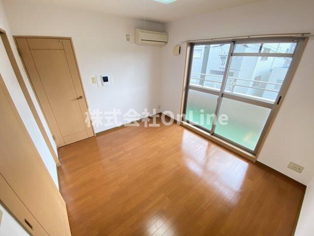 ミフネセントラルベア荒本の物件内観写真