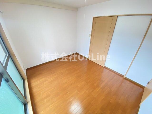 ミフネセントラルベア荒本の物件内観写真