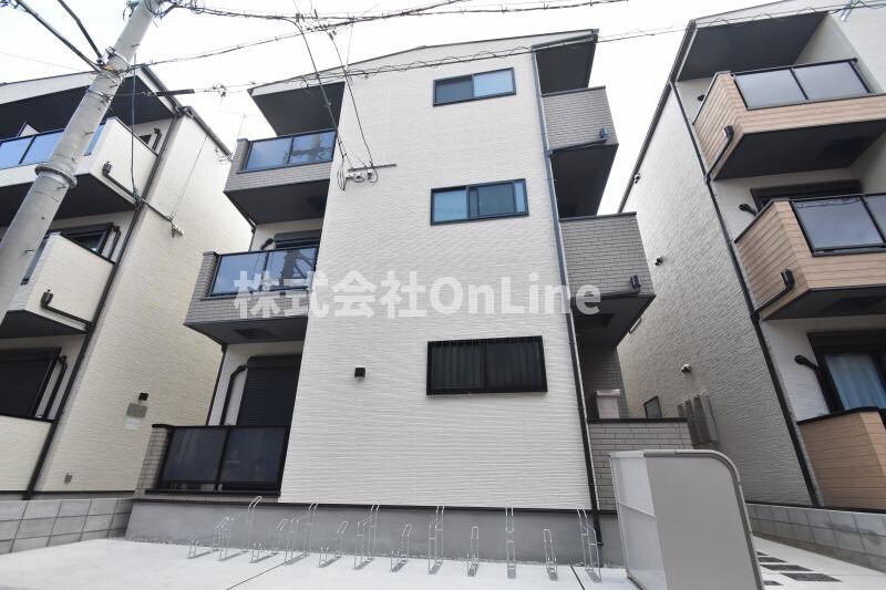 グラン　シティの物件外観写真