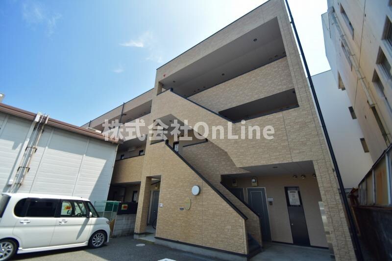 アンプルールフェール寿の物件外観写真