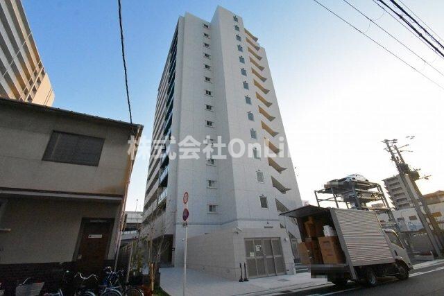 グランカーサ高井田の物件外観写真