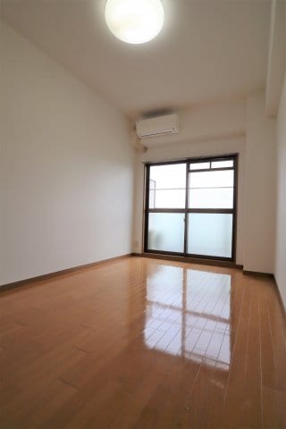 ファーストパレスの物件内観写真