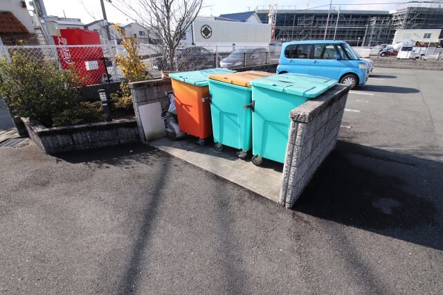 レオパレスヴェルデ美原の物件内観写真