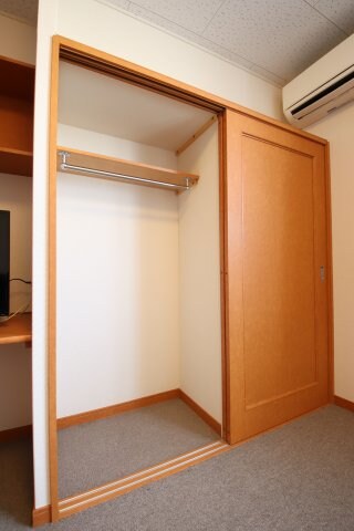 レオパレスヴェルデ美原の物件内観写真