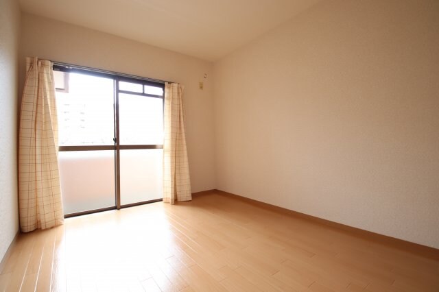 パインアベニューの物件内観写真