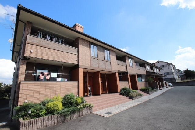 メゾンリュミエールの物件外観写真