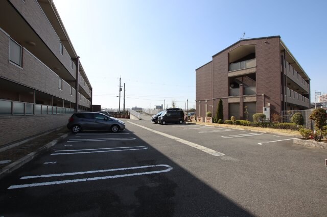 インヴィテ・ボヌールⅡ番館の物件外観写真