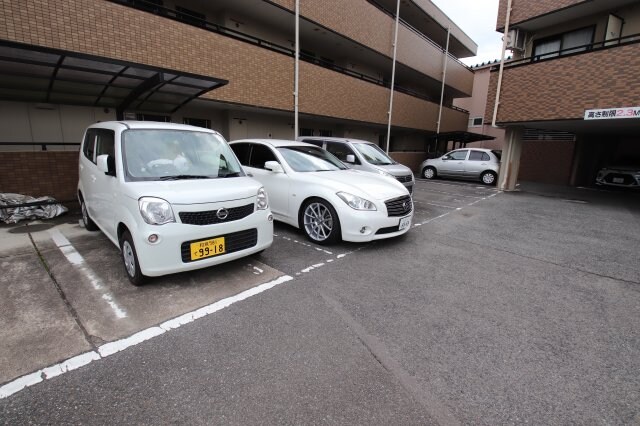 キャッスル山村Aの物件外観写真