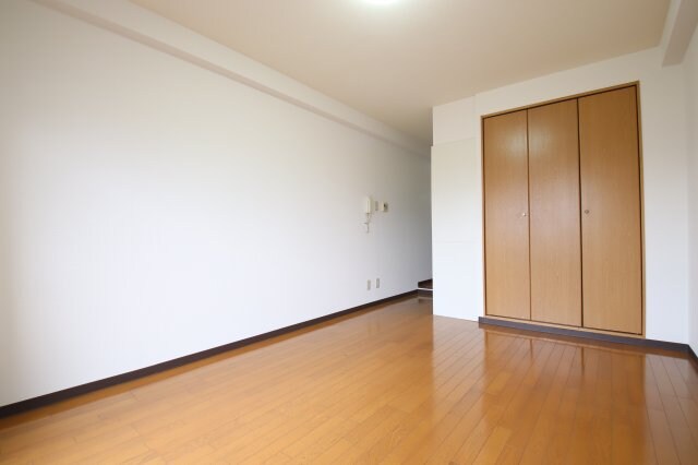 キャッスル山村Aの物件内観写真