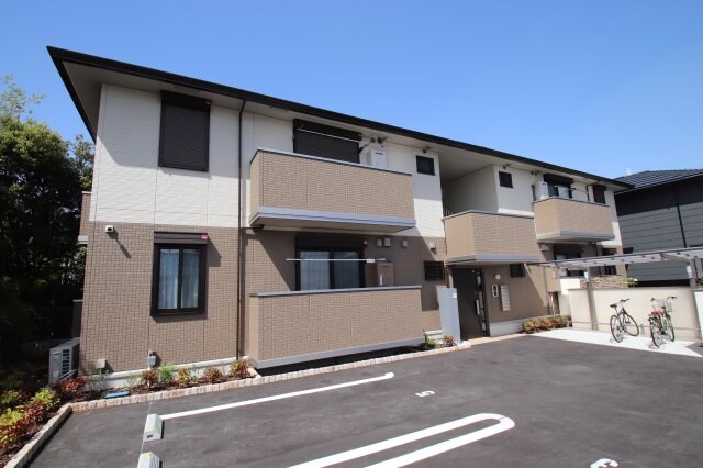 Contrail(コントレイル)の物件外観写真