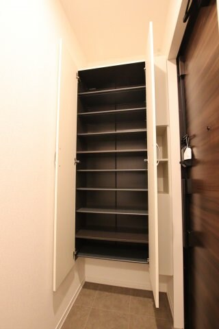 Contrail(コントレイル)の物件内観写真