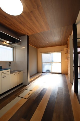 草尾戸建の物件内観写真