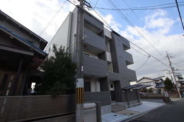 Alivio堺高松の物件外観写真