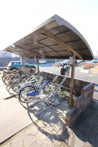 リビングタウン狭山池公園E棟の物件内観写真