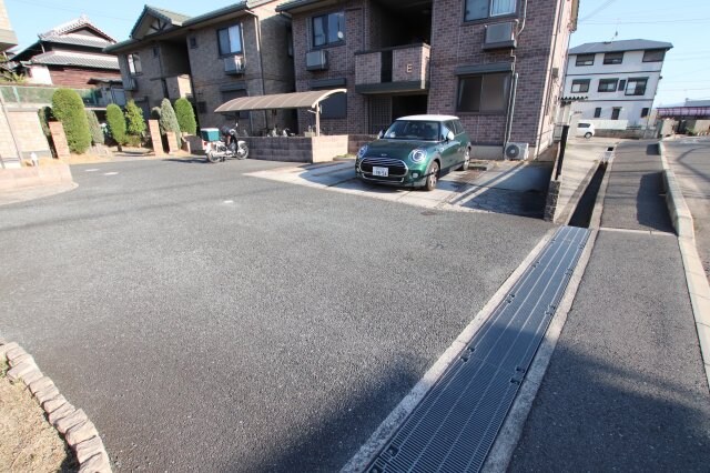 リビングタウン狭山池公園E棟の物件外観写真