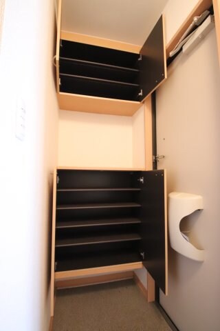 リビングタウン狭山池公園E棟の物件内観写真