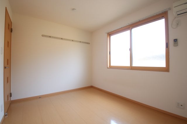 リビングタウン狭山池公園E棟の物件内観写真