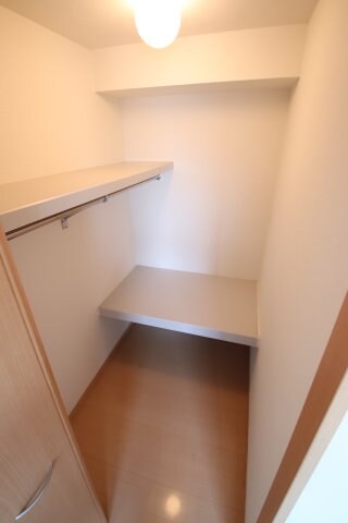 リビングタウン狭山池公園E棟の物件内観写真