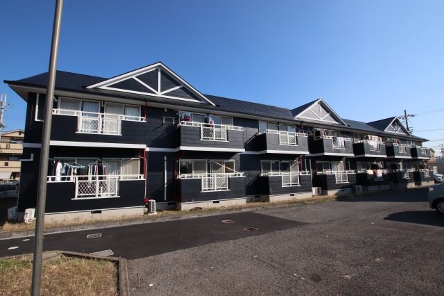 サマックスYUIハイツの物件外観写真