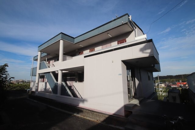 小林マンションの物件外観写真