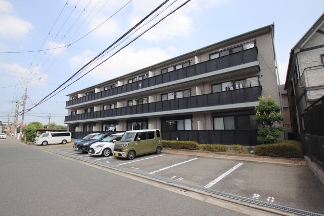 エストゥディオの物件外観写真