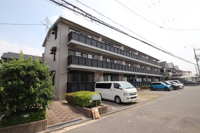 エストゥディオの物件外観写真